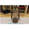 Image 4 : Antique Barn Lantern