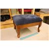 Image 1 : Vintage Padded Foot Stool
