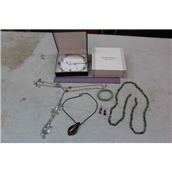 Lot of Jewellery (4 Pieces)