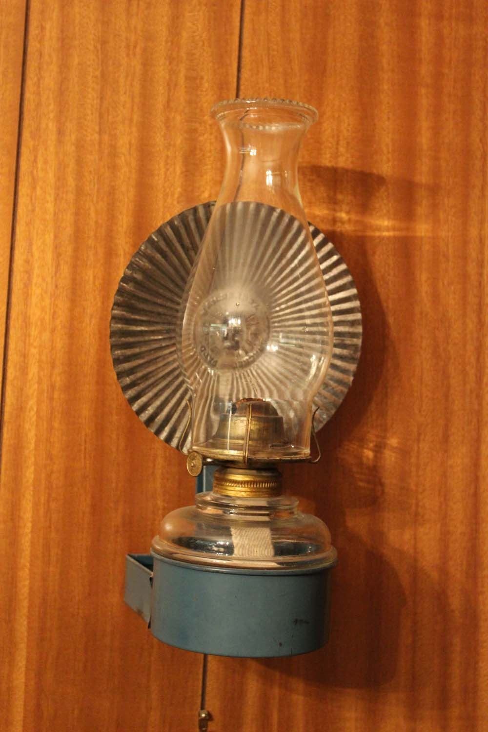 Wall Mount Coal Oil Lamp W/ Bracket