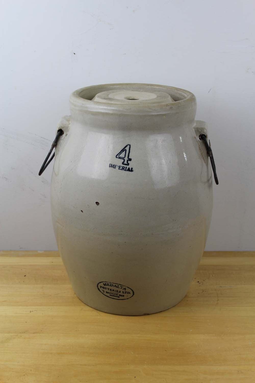 4 Gallon Medalta Antique Butter Churn Crock W/ Lid (no cracks)