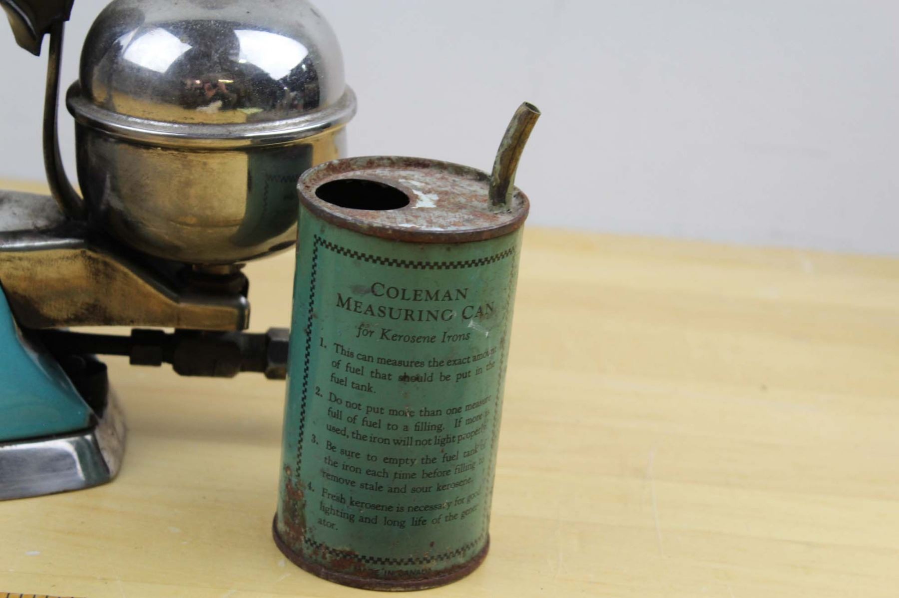 Coleman No.611A Kerosene Iron And Fuel Can