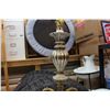Image 4 : Vintage Lamp & Foot Stool
