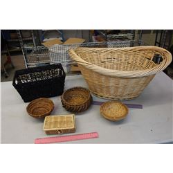 Lot of Wicker Containers