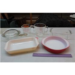 Lot of Pyrex Dishware (1 Fire King Piece)