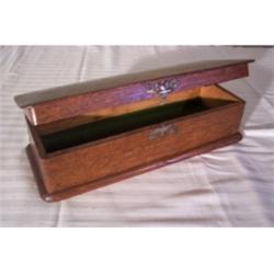 Oak dresser-top box, 12-1/2 L