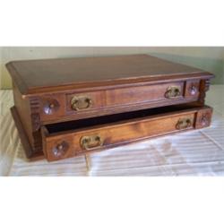 Oak dresser-top jewelry chest