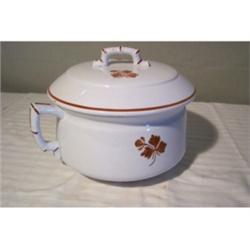 Tea Leaf bamboo chamber pot with lid