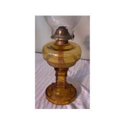 Amber oil lamp with owl motif chimney