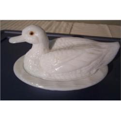 Westmoreland milk glass duck on nest