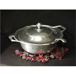 NEW - Wilton Armetale - Queen Anne - Tureen