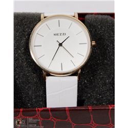 KEZZI WATCH WITH WHITE STRAP