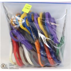 BAG OF ASSORTED SCISSORS