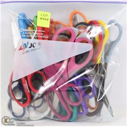 BAG OF ASSORTED SCISSORS