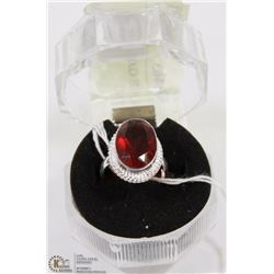 #35- MAZAMBIQUE GARNET GEMSTONES RING
