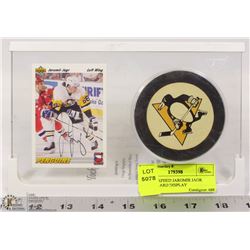 AUTOGRAPHED JAROMIR JAGR PUCK & CARD DISPLAY