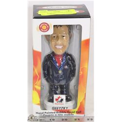 WAYNE GRETZKY HAND PAINTED BOBBLE HEAD