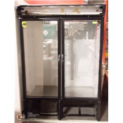 2 DOOR BLACK STAND UP REFRIGERATOR 54"X78"