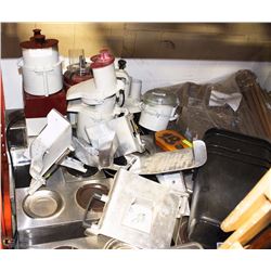 PALLET OF RESTAURANT ITEMS, INCLUDING ROBO HOOPS,