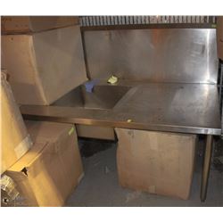 STAINLESS STEEL SERVICE TABLE WITH SINK