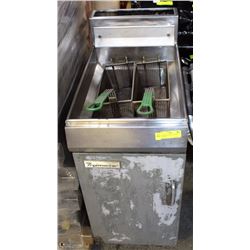 FRYMASTER DEEP FRYER WITH 2 BASKETS
