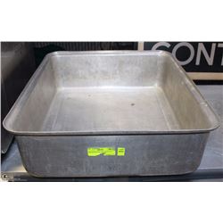LARGE ROASTING PAN 22" X 20"X7"