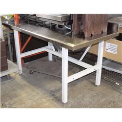 STAINLESS STEEL TABLE WITH BACKSPLASH