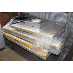 WALK IN COOLER 3.5' X 4.5'