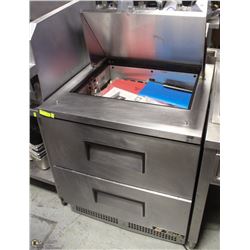 TRUE REFRIGERATED PREP STATION WITH