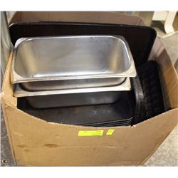 LARGE BOX OF ROASTING FLATS AND 2 INSERTS