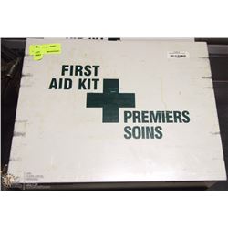 METAL WALL MOUNT LARGE FIRST AID KIT