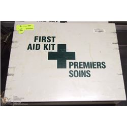 METAL WALL MOUNT LARGE FIRST AID KIT