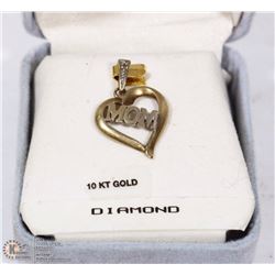 10 KT YELLOW GOLD HEART PENDANT "MOM"