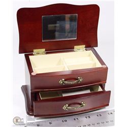 SMALL WOOD JEWELLERY BOX