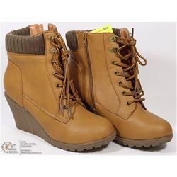 LADIES SIZE 10 HEELED BOOTS
