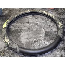 BONE COLLECTOR STEERING WHEEL COVER
