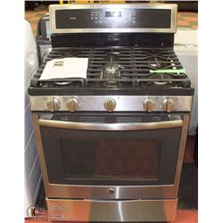 GE BLACK AND STAINLESS GAS TOP STOVE