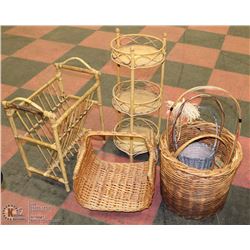8 WICKER PIECES