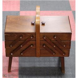 VINTAGE SEWING BASKET C/WITH CONTENTS