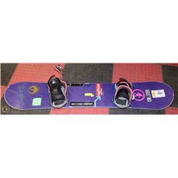 SNOWBOARD WITH BINDINGS.