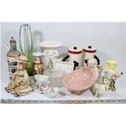 BOX OF COLLECTIBLES INCL PAIR OF SCOTTISH LIDDED