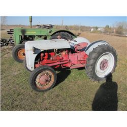 Ford 9N Tractor - gas