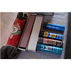 BOX OF SHOP SUPPLIES AND STEEL WOOL