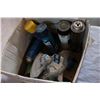 Image 2 : BOX OF SHOP SUPPLIES AND STEEL WOOL