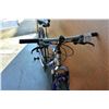 Image 2 : SILVER BLUE SCHWINN BIKE