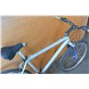 Image 2 : GREY SPECIALIZED BIKE