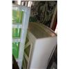 Image 2 : PLASTIC ORGANIZER AND DRAWER