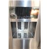 Image 2 : NEW KITCHEN AID STAINLESS FRENCH DOOR FRIDGE WITH WATER AND ICE AND BOTTOM FREEZER DRAWER RETAIL SCR