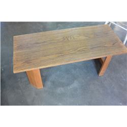 UNIQUE OAK 2 PIECE COFFEE AND ENDTABLE