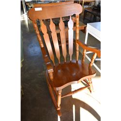 OAK ROCKING CHAIR